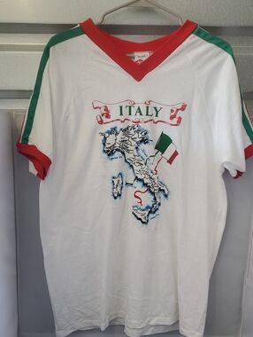 Italy Graphic V-Neck Tee - White with Red & Green Accents